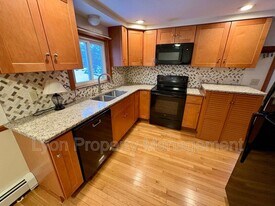 133 Inman Ave in Warwick, RI - Building Photo