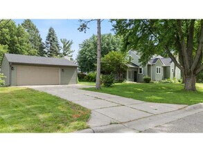 1838 York Ave N in Minneapolis, MN - Foto de edificio - Building Photo
