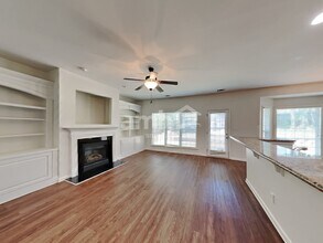 106 E Cavendish Dr in Mooresville, NC - Building Photo - Building Photo