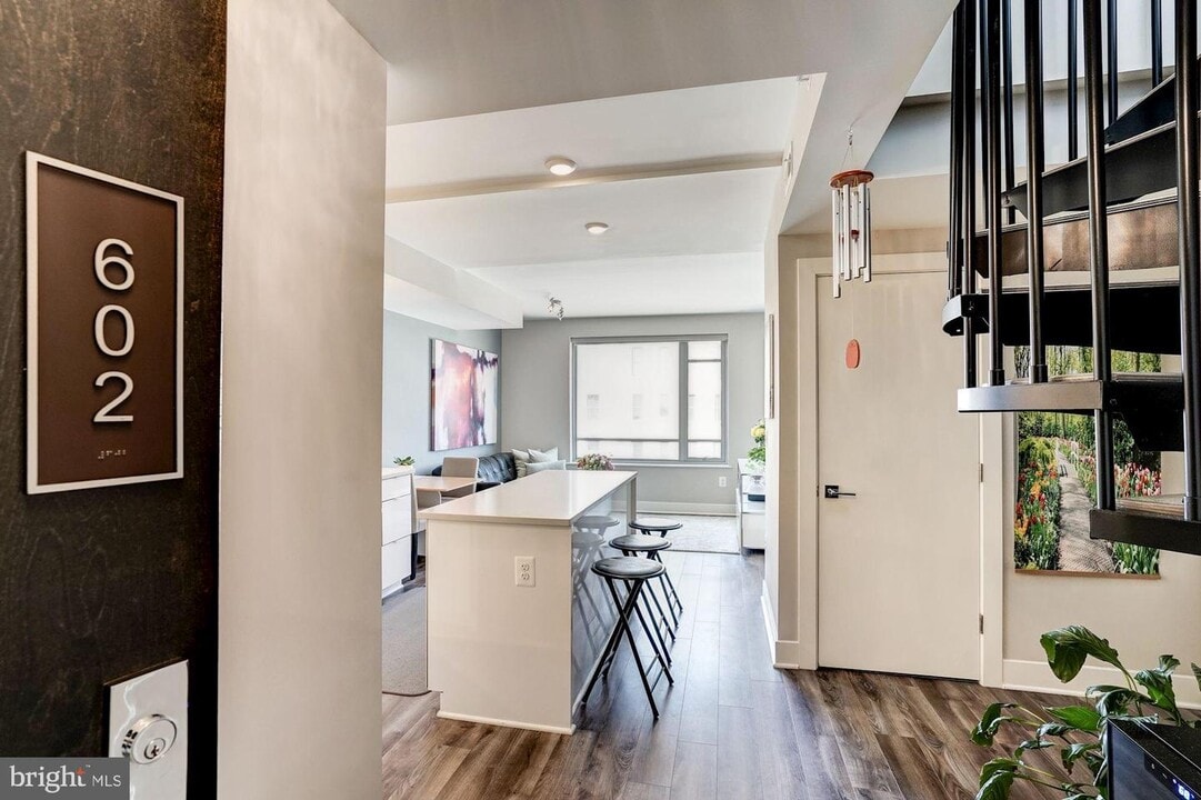 1311 13th St NW-Unit -PH2 (602) in Washington, DC - Building Photo