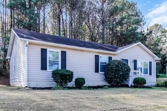 13 Habersham Cir NE in Cartersville, GA - Building Photo - Building Photo