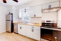 1122 Clearview St NW