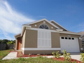 13137 Carrollwood Creek Dr in Tampa, FL - Building Photo