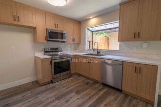 8720 Fox Creek Dr in Stockton, CA - Building Photo - Building Photo