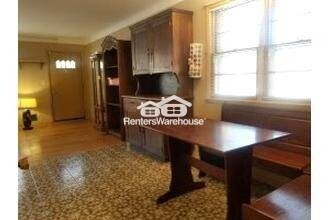 984 Shryer Ave W in Roseville, MN - Building Photo - Building Photo