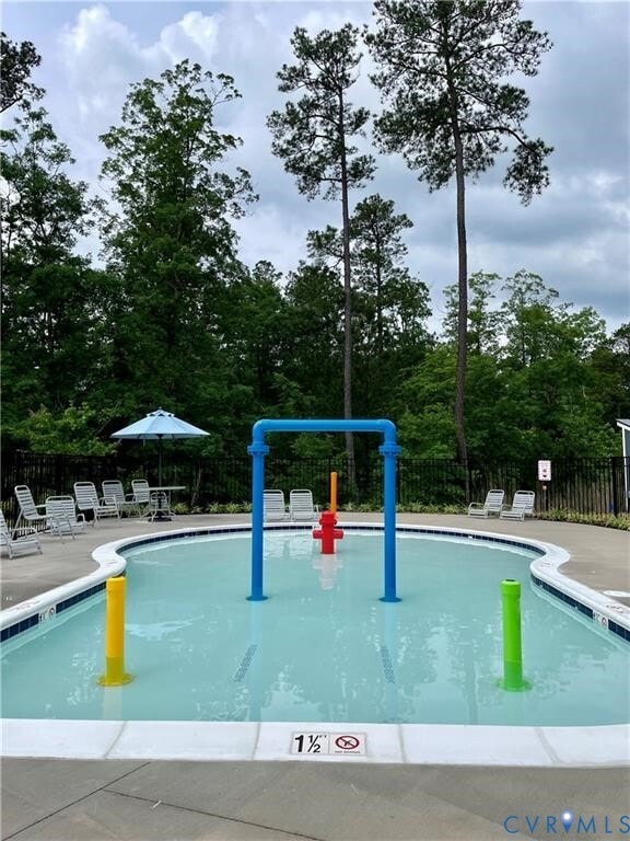 6025 Crosswinds Blvd in Richmond, VA - Building Photo - Building Photo