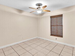 10910 Clubhouse Rd in Pembroke Pines, FL - Building Photo - Building Photo