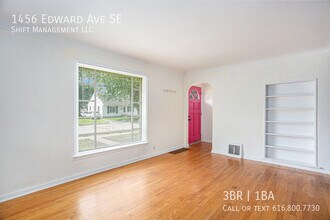 1456 Edward Ave SE in Grand Rapids, MI - Building Photo - Building Photo