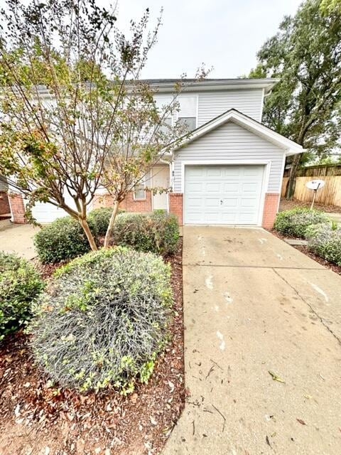 property at 10 Park Pl SE