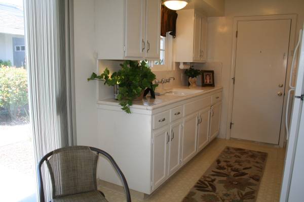 3357 E Fairmont Ave, Unit D in Fresno, CA - Foto de edificio - Building Photo
