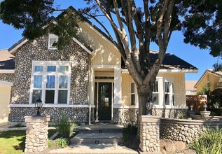 1541 Biarritz St in Tracy, CA - Building Photo - Building Photo