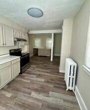 101 Stearns St in Bristol, CT - Building Photo - Building Photo