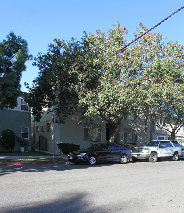 1801 N Alexandria Ave in Los Angeles, CA - Foto de edificio