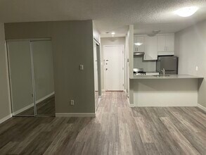 Kitsilano Shores in Vancouver, BC - Building Photo - Building Photo
