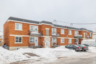 189 Labrie Av in Laval, QC - Building Photo