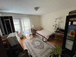 190 North St, Unit 2 in Somerville, MA - Foto de edificio - Building Photo