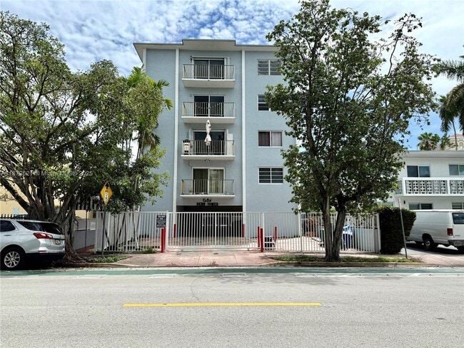 property at 1235 Pennsylvania Ave