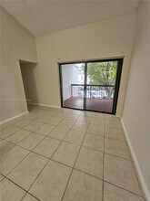 9421 Fontainebleau Blvd, Unit 203 in Miami, FL - Building Photo - Building Photo