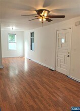 1 Cedar Ln in Paramus, NJ - Building Photo - Building Photo