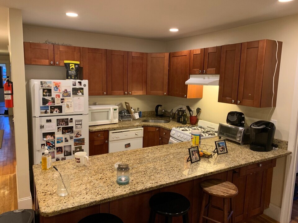 62 Egmont, Unit 1 in Brookline, MA - Building Photo