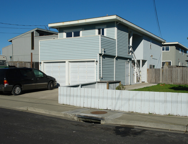 13 Santa Rosa Ave in Pacifica, CA - Building Photo - Building Photo