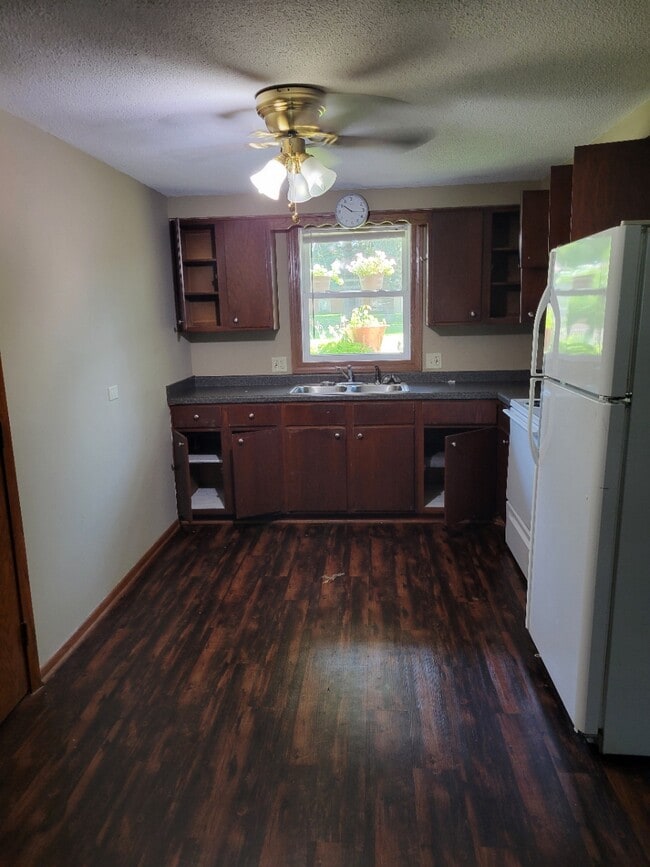 3485 Lester Ave, Unit #1 in Hastings, MN - Building Photo - Building Photo