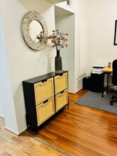 2600 E 20th St, Unit 103 in Signal Hill, CA - Foto de edificio - Building Photo