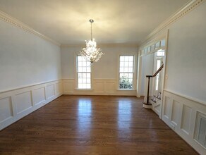 325 Yorkshire Dr in Williamsburg, VA - Building Photo - Building Photo