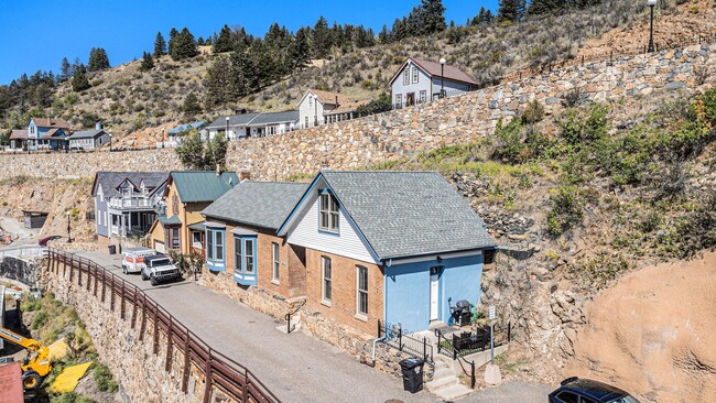 251 Church St in Black Hawk, CO - Foto de edificio - Building Photo