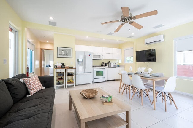 316 Oregon St in Hollywood, FL - Building Photo - Building Photo