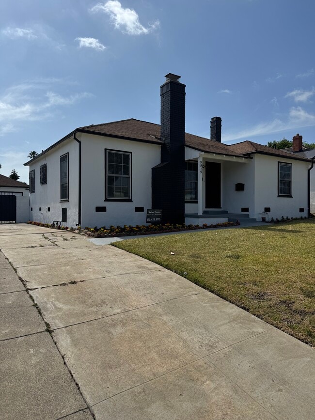 property at 9829 S 7th Ave