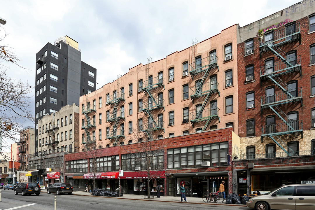 157 Orchard St in New York, NY - Building Photo