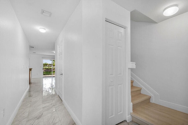 6635 Old Farm Trail in Boynton Beach, FL - Building Photo - Building Photo