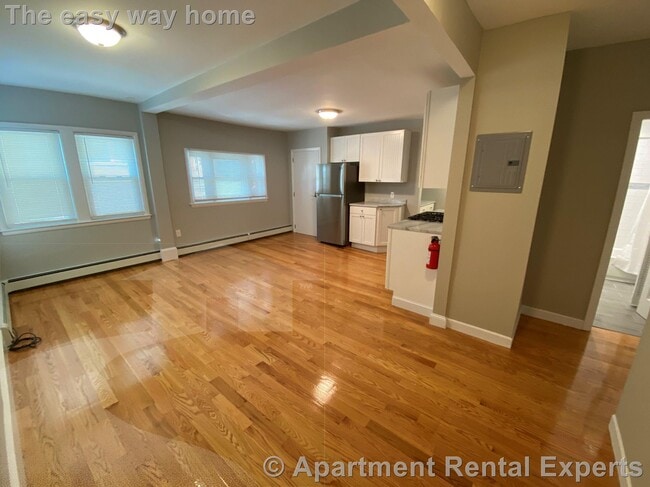 73 Hall Ave in Somerville, MA - Building Photo - Building Photo