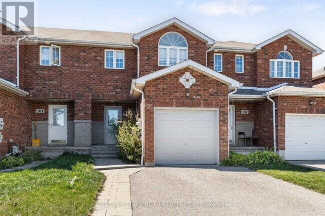 199 Stanley St. in Barrie, ON - Building Photo - Building Photo