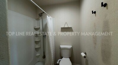 1849 S Noyes St in Visalia, CA - Building Photo - Building Photo