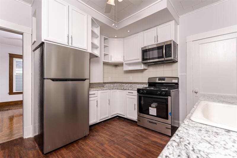 645 Pawling Ave in Troy, NY - Building Photo