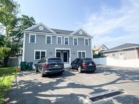 28 Woodruff Ave in Medford, MA - Building Photo