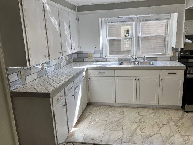 property at 814 Jamestown Rd
