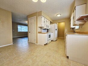 4125 E Lance in Idaho Falls, ID - Building Photo - Building Photo