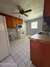 9525 Kentucky St in Jacksonville, FL - Building Photo - Building Photo