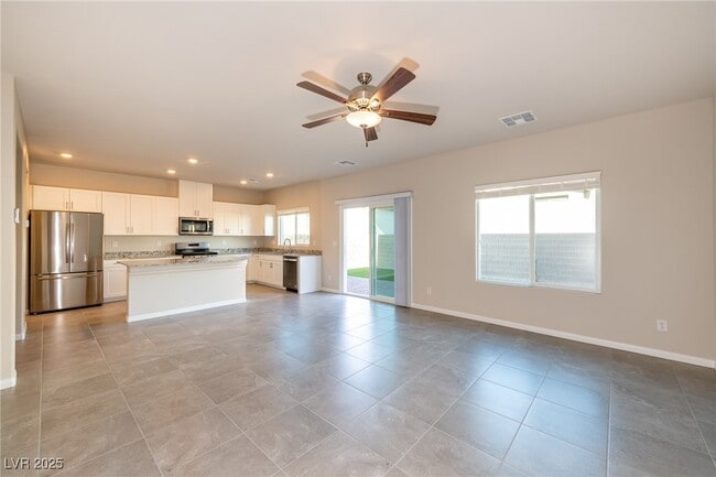 property at 476 Silverweed Ave