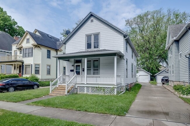 30 Olcott St