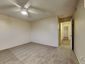 784 E Turmont St in Carson, CA - Building Photo - Building Photo