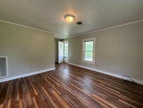 715 Chuckey Pike in Chuckey, TN - Building Photo - Building Photo