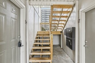 901 South Apartments Durham Downtown in Durham, NC - Foto de edificio - Building Photo
