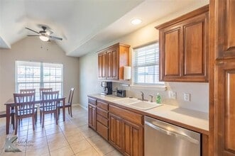 6670 Picadilly St in Abilene, TX - Foto de edificio - Building Photo