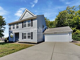 10399 Peacock Ln in Miamisburg, OH - Building Photo