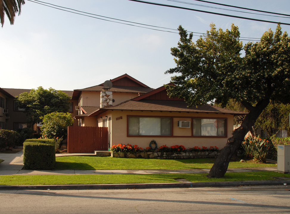 1116 W Shorb St in Alhambra, CA - Building Photo