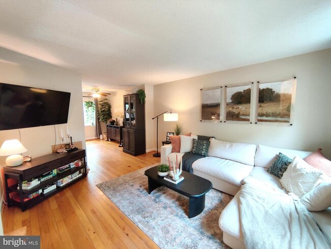 3068 S Buchanan St in Arlington, VA - Building Photo - Building Photo